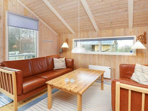 Two-bedroom Holiday Home In Jerup 7