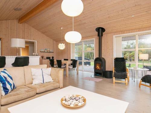 Three-bedroom Holiday Home In Jerup 16