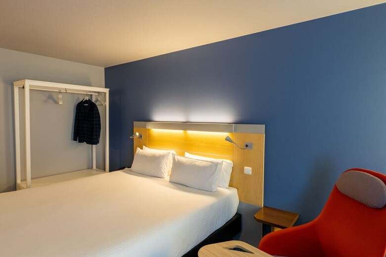 Hotel Express By Holiday Inn Gent