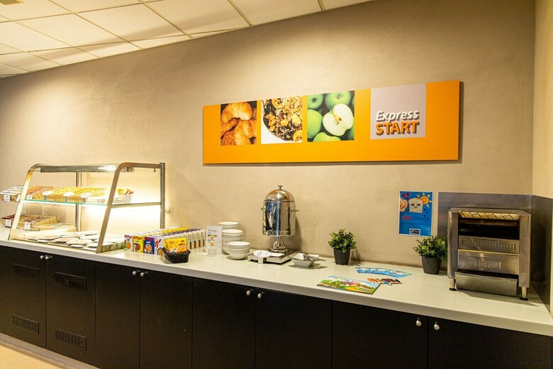 Hotel Express By Holiday Inn Gent