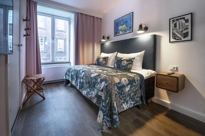 First Hotel Twentyseven