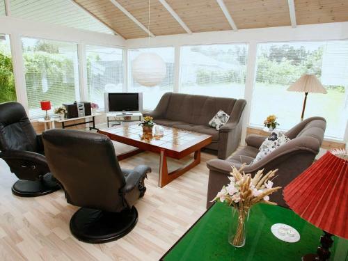 Three-bedroom Holiday Home In Bindslev 1