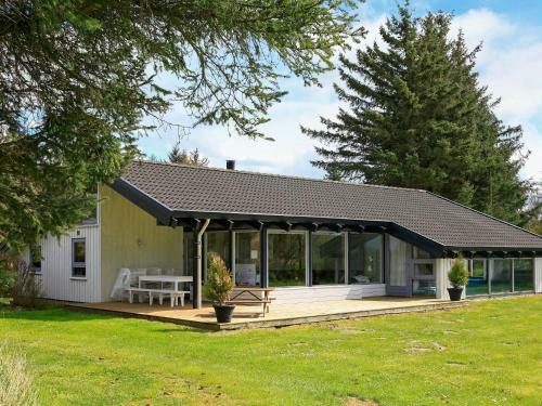 Three-bedroom Holiday Home In Bindslev 3