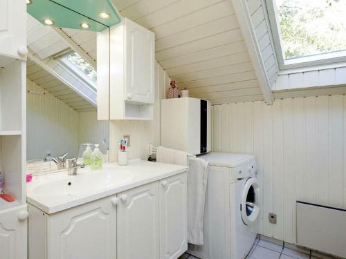 Three-bedroom Holiday Home In Hals 33