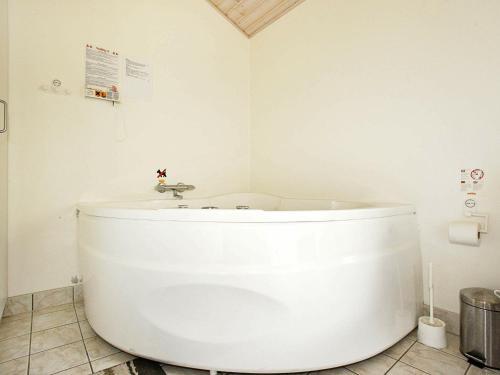 Three-bedroom Holiday Home In Hadsund 5