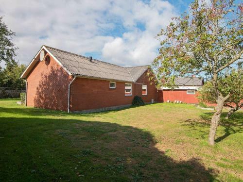 Three-bedroom Holiday Home In R�m� 26