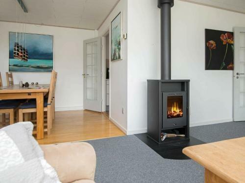 Three-bedroom Holiday Home In R�m� 26
