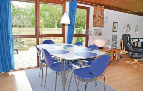 Three-bedroom Holiday Home R�m� With A Fireplace 03