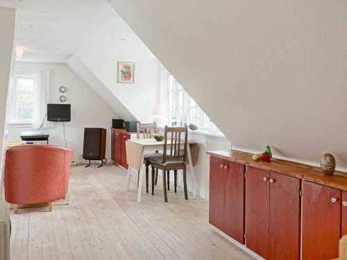 Three-bedroom Holiday Home In Svaneke 1