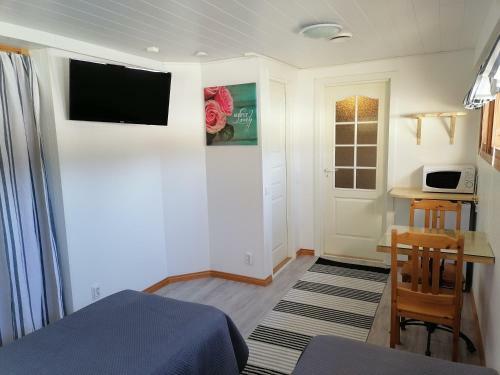 B&B Mansikka