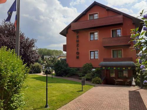 Hostal Penzion Aurooms