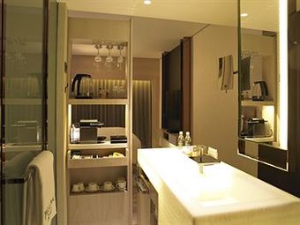 Hotel Boutique Naumi Hotel