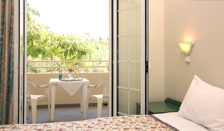 Armonia Apartments