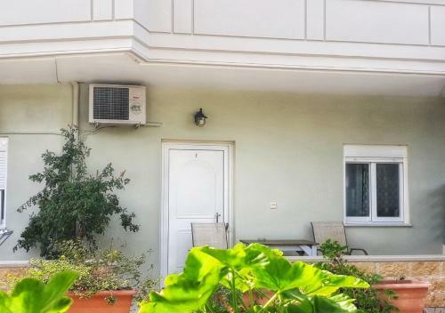 Marianna Apartments