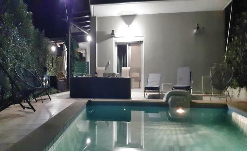 Marianna Apartments