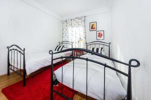 Apartment 1001 Nights