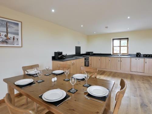 Vale Cottage II