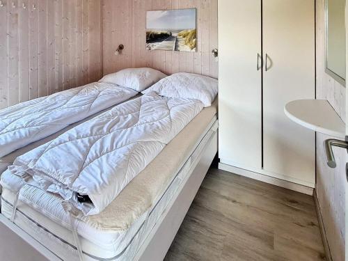 Two-bedroom Holiday Home In Gr�mitz 2