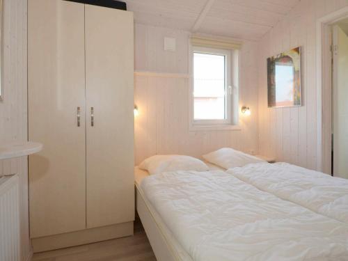 Two-bedroom Holiday Home In Gr�mitz 18