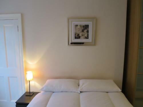 Buccleuch Street Apartment