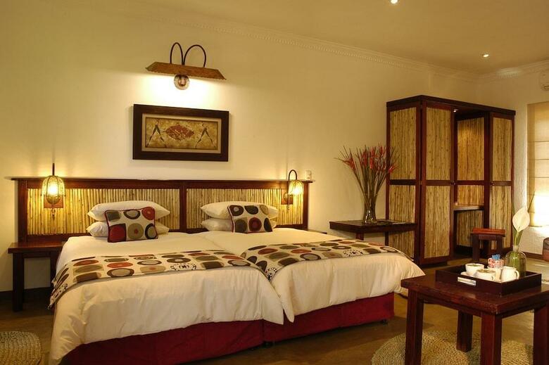 Hotel Hippo Hollow
