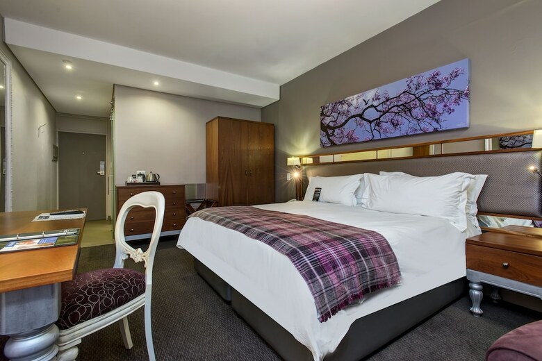 Hotel Protea Manor (.)