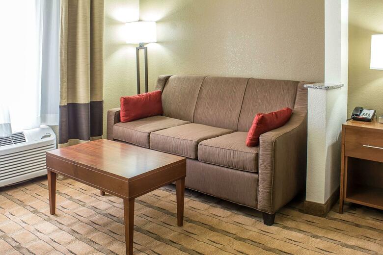 Hotel Comfort Inn & Suites Cedar Rapids North - Collins Road