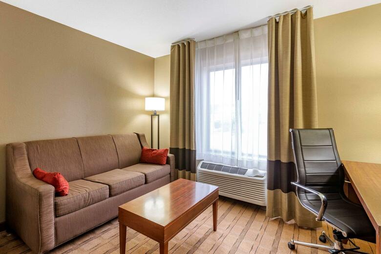Hotel Comfort Inn & Suites Cedar Rapids North - Collins Road