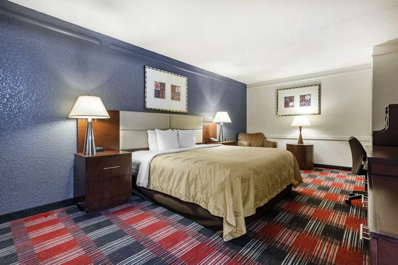 Hotel Quality Inn & Suites Charlotte Airport
