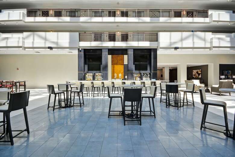 Hotel Embassy Suites Charlotte