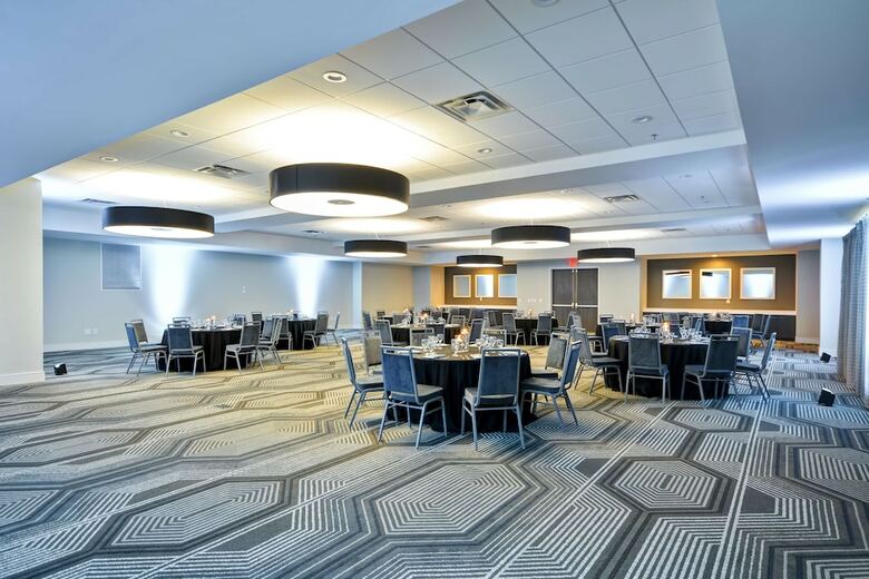 Hotel Embassy Suites Charlotte