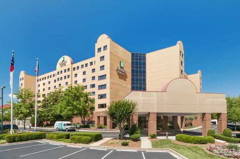 Hotel Embassy Suites Charlotte
