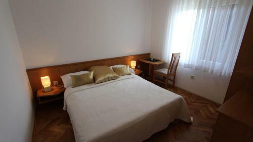 Two-bedroom Apartment In Klimno III