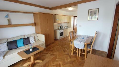 Two-bedroom Apartment In Klimno III