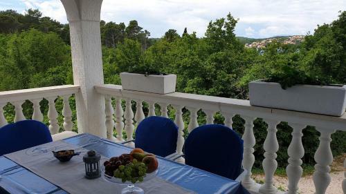 Two-bedroom Apartment In Klimno III