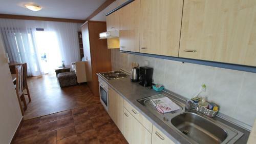 Two-bedroom Apartment In Klimno V