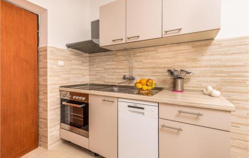 Three-bedroom Apartment Krk With Sea View 03