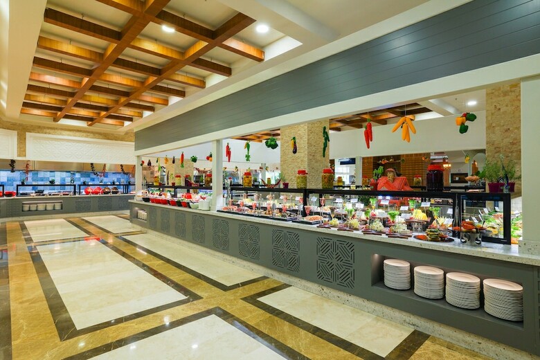 Hotel Crystal Deluxe Resort & Spa