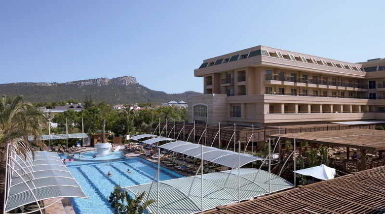 Hotel Crystal Deluxe Resort & Spa
