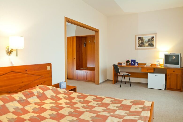 Kolonna Hotel Brigita