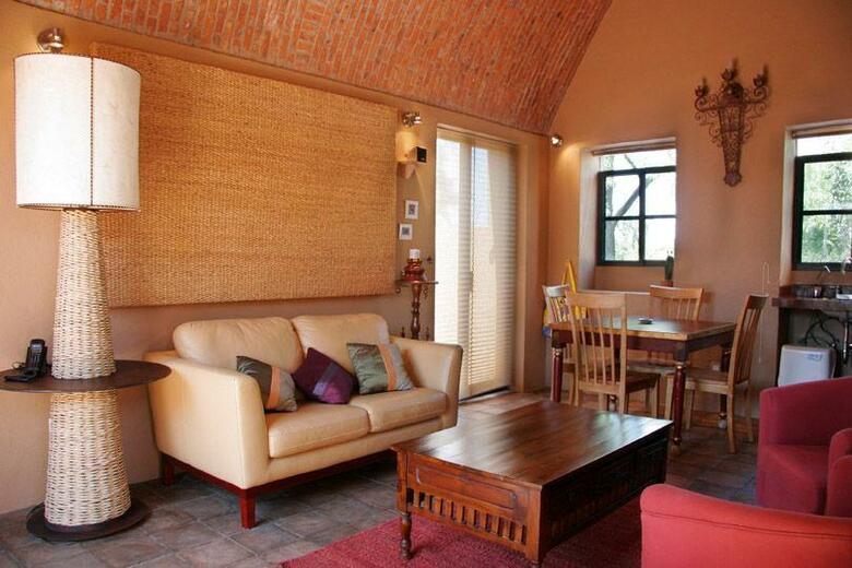 Hotel Casa De Aves