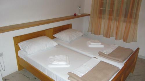 Dvor Maraca Apartments