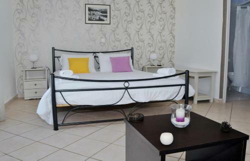 Aparthotel To Kastro