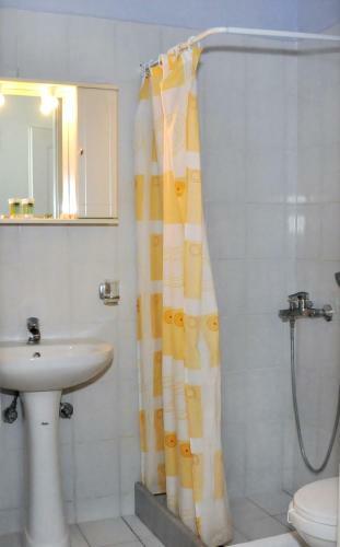 Aparthotel To Kastro
