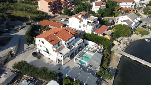 Hostal Guesthouse Raffaello