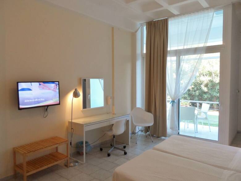 Hostal Homely Studios