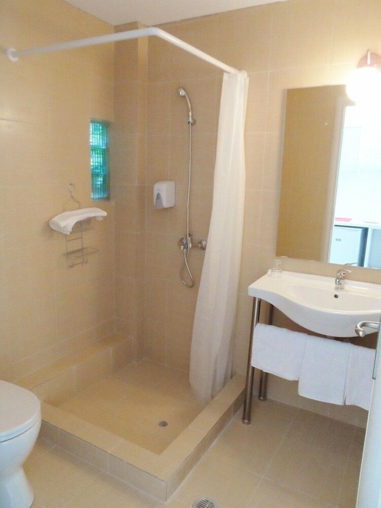 Hostal Homely Studios