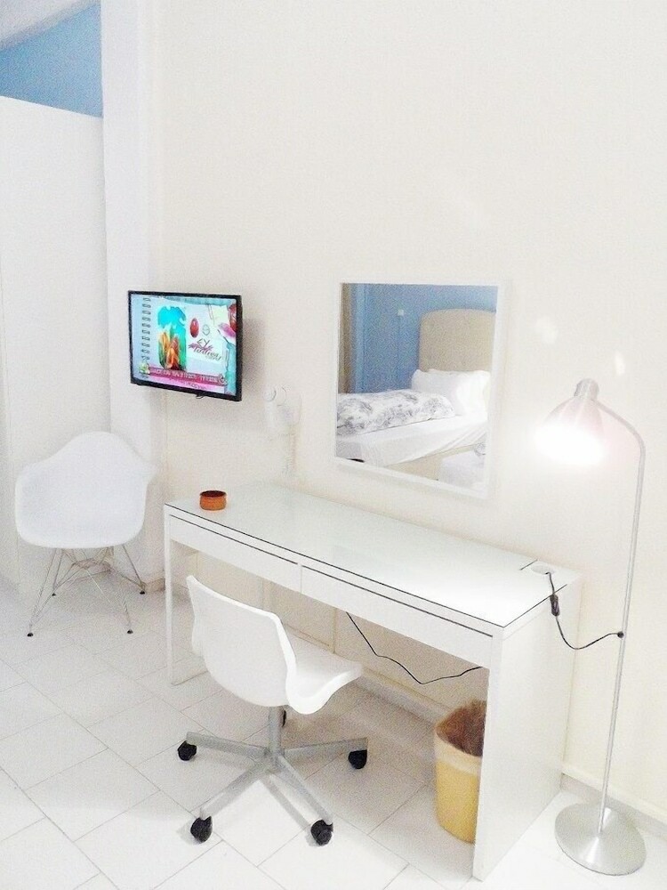 Hostal Homely Studios