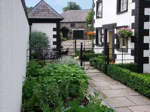 Sherrifs Lodge
