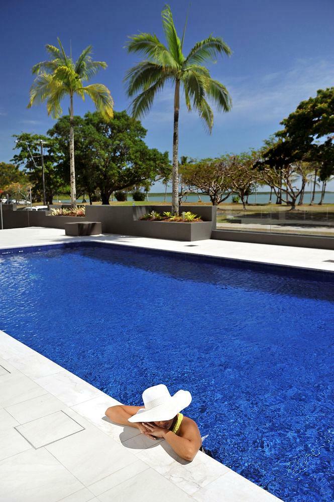 Mercure Hotel Harbourside Cairns